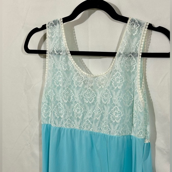 Vintage Aqua Blue Lace Bodice Nightgown Women’s Sleepwear 60s 70s Made in USA M - Picture 2 of 5
